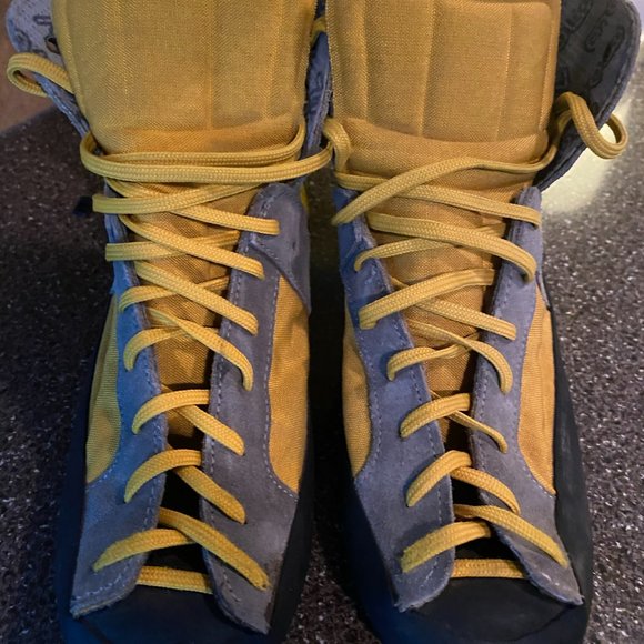 Asolo Onsight Mid Climbing Shoes - Euro 44 - Picture 4 of 10